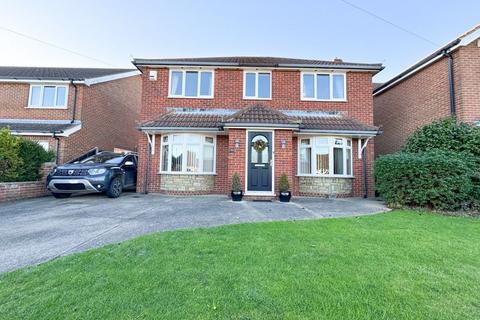 4 bedroom detached house for sale, LINDSEY DRIVE, HOLTON LE CLAY