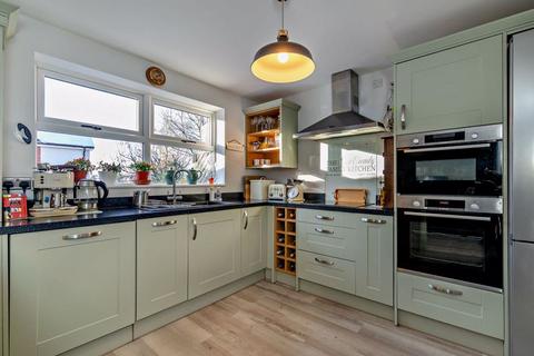 4 bedroom detached house for sale, Rue De Bohars, Tarporley