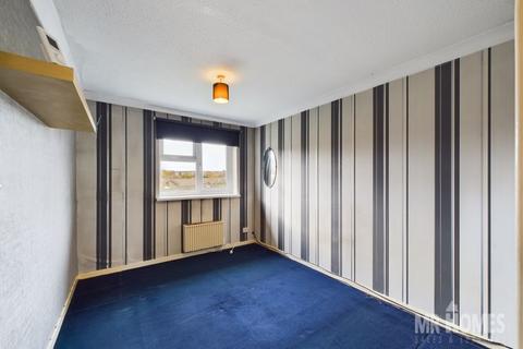 1 bedroom flat for sale, St Nicholas Court, Pyle Road, Caerau, Cardiff CF5 5JA