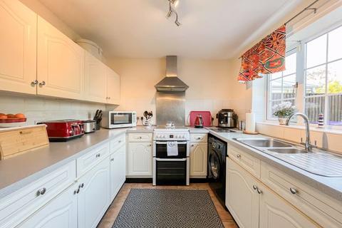 14 Talaton Close, Wolverhampton, WV9 5LS