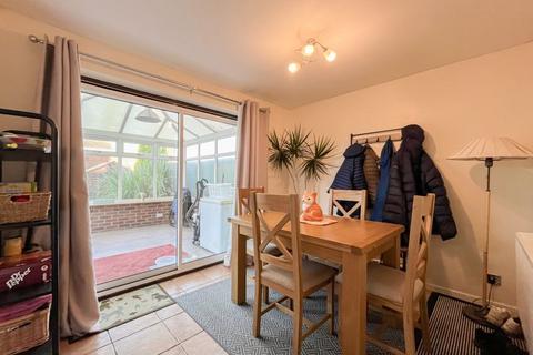 14 Talaton Close, Wolverhampton, WV9 5LS