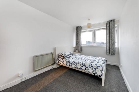 2 bedroom flat for sale, Hornsey Road, Islington, London, N7