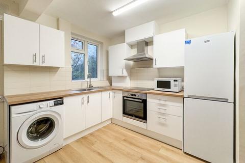 2 bedroom apartment to rent, Deans Court, Brook Avenue, Edgware