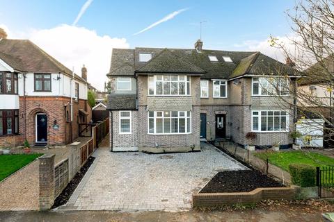 6 bedroom semi-detached house for sale, New Bedford Road, Luton