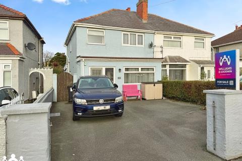 3 bedroom semi-detached house for sale, London Road, Holyhead