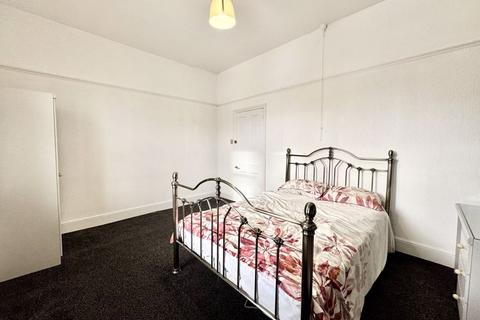 19 Holifast Road, Sutton Coldfield, B72 1AP