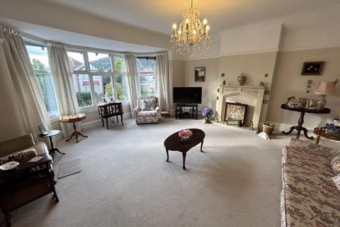 3 bedroom apartment for sale, Francis Avenue, Rhos on Sea