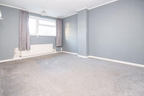 8 Aintree Road, Calmore, Southampton, SO40 2TL