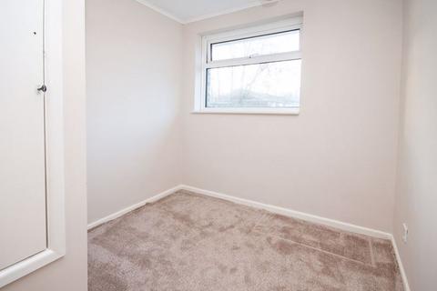 8 Aintree Road, Calmore, Southampton, SO40 2TL