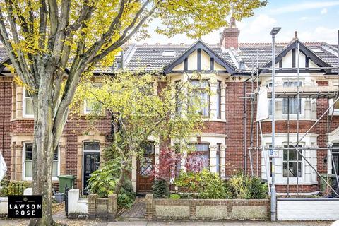 4 bedroom terraced house for sale, Essex Road, Southsea