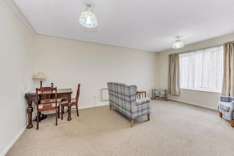 1 bedroom retirement property for sale, Cryspen Court, Bury St. Edmunds