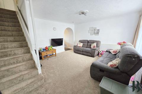 3 bedroom terraced house for sale, Elvaston Way, Reading RG30