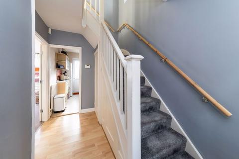 3 bedroom terraced house for sale, Manor Road, Banbury