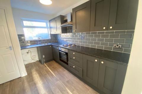 2 bedroom terraced house to rent, Manchester Road, Manchester