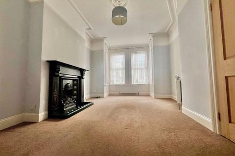 3 bedroom terraced house to rent, Thornbury Park Road  - Three bedroom townhouse in Peverell - viewings/virtual viewings by appointment