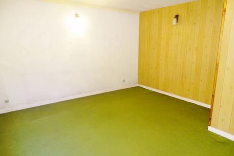 1 Moss Road, Tillicoultry, FK13 6NS