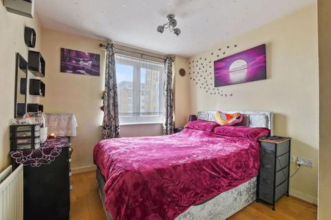 1 bedroom apartment for sale, Higham Mews, Northolt