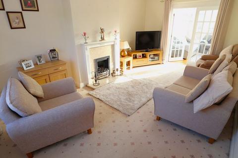 4 bedroom semi-detached house for sale, Springfield Road, Macclesfield