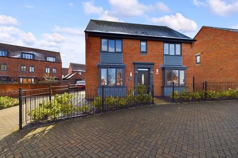 4 bedroom detached house for sale, Birchfield Way, Telford TF3