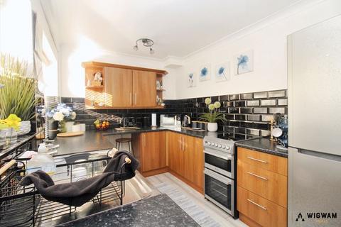 3 bedroom property for sale, Dyke Close, Hessle, HU13