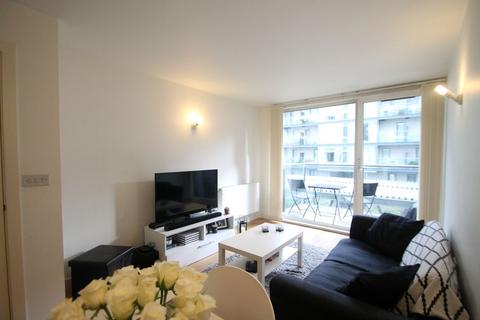 1 bedroom flat to rent, Vantage Building, Hayes.