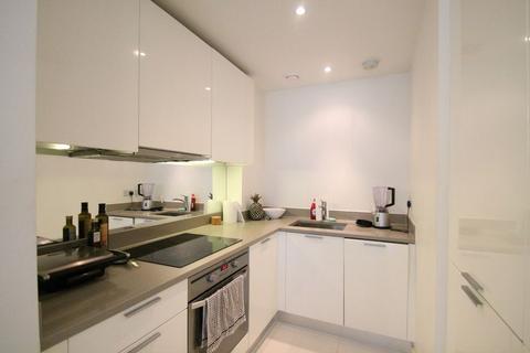 1 bedroom flat to rent, Vantage Building, Hayes.