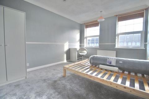 1 bedroom apartment to rent, House Share