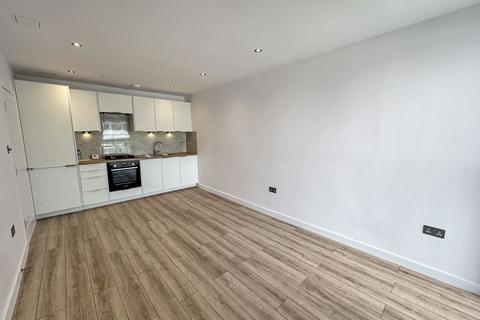 1 bedroom flat to rent, Farnham Road, Slough, SL2