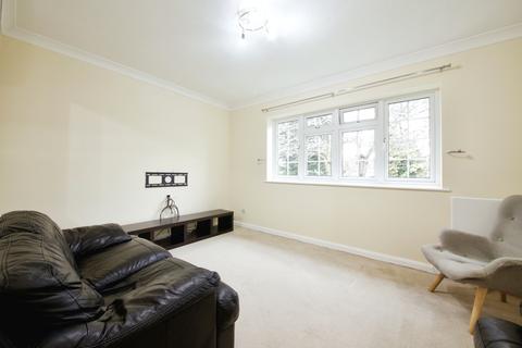 1 bedroom apartment to rent, Barkwood Close, Romford