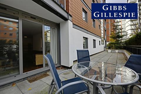 2 bedroom flat to rent, Holland Gardens, Brentford, TW8