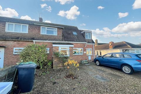 3 bedroom semi-detached house for sale, Beechcroft Road, Gloucester GL2