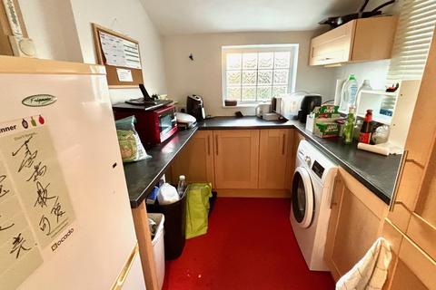 4 bedroom terraced house to rent, Marlborough Road, NG9