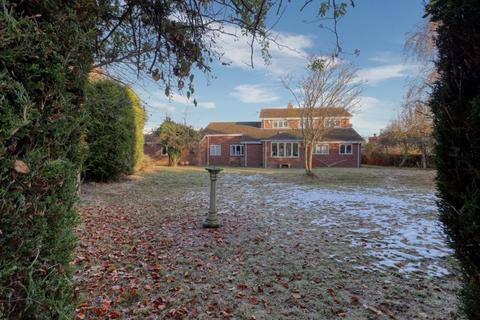 5 bedroom detached house for sale, Kesteven Grove, Crowle