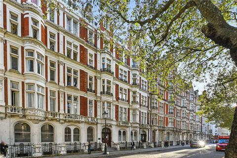 3 bedroom apartment for sale, Great Russell Street, London, WC1B