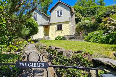 3 bedroom character property to rent, Old Road, Fowey PL23