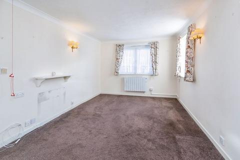 1 bedroom retirement property for sale, Willow Road, Aylesbury HP19