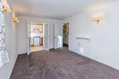 1 bedroom retirement property for sale, Willow Road, Aylesbury HP19