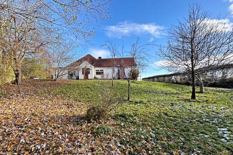 4 bedroom detached house for sale, Brickyard Lane, Drakes Broughton