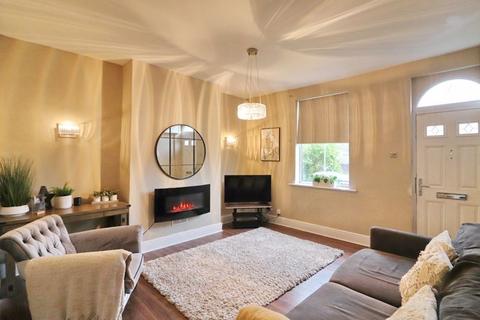 2 bedroom end of terrace house for sale, Moorside Road, Manchester M27