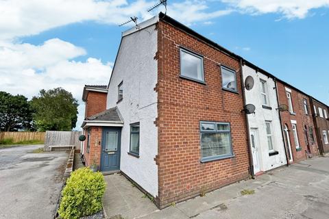 3 bedroom end of terrace house for sale, Chorley Road, Westhoughton, BL5