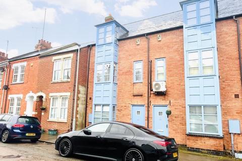 3 bedroom townhouse for sale, Roe Road, Abington, Northampton NN1