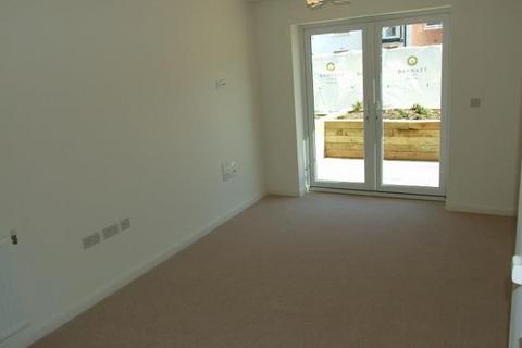 1 bedroom flat for sale, Featherstone Road Southall