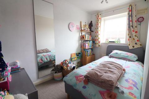 2 bedroom semi-detached house for sale, Luton LU2