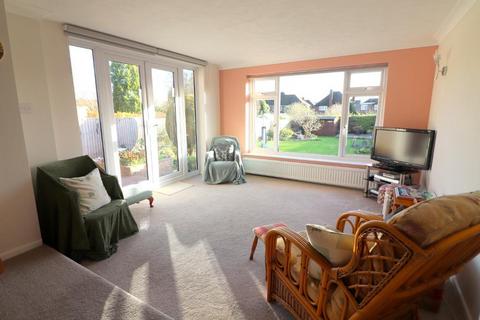 12 Egdon Drive, Luton, LU2 7AZ