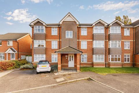 7 Chamberlain Gardens, Hounslow, TW3 4NF