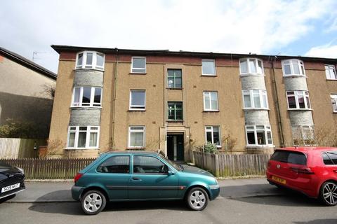 3 bedroom flat to rent, Glasgow G12