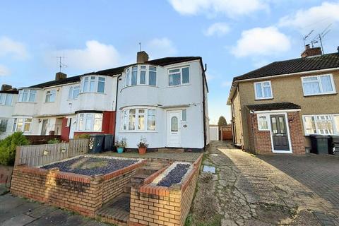 3 bedroom end of terrace house for sale, Browning Road, L & D Borders, Luton, Bedfordshire, LU4 0LE