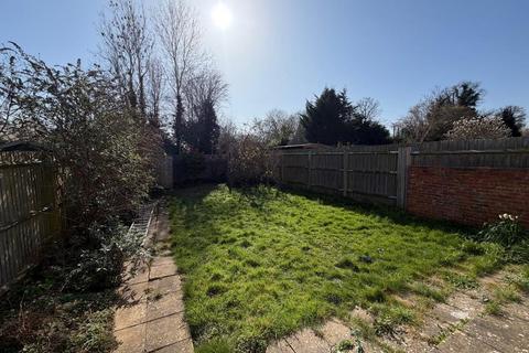 undefined, South Croydon CR2