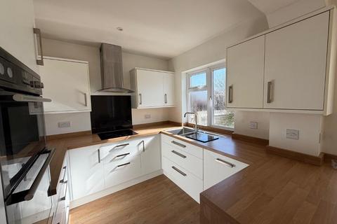 undefined, South Croydon CR2