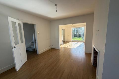 undefined, South Croydon CR2